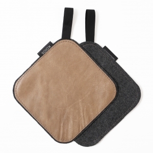 KOOS_potholder_leather_beige.jpg