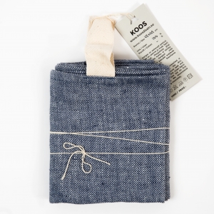 KOOS_towel_linen_blue_diagonal_big3.jpg