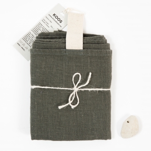 KOOS_towel_linen_darkgreen_plane_big2.jpg